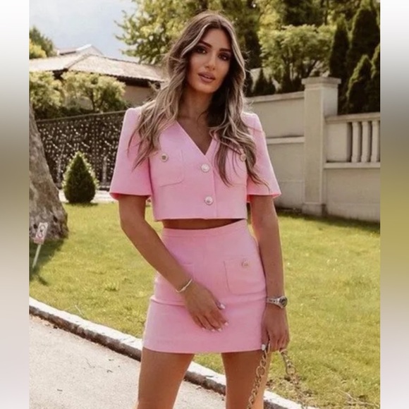 Zara patch pocket skort size small (runs small) - sold as set - Picture 1 of 3